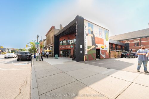 102-145 Ontario St, Stratford, ON, N5A3H1 | Card Image