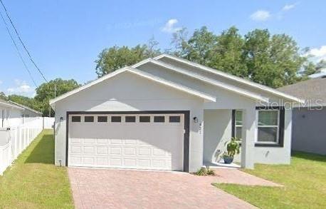 Residential Lease in LONGWOOD