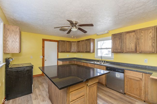 715 N Elm St, House other with 3 bedrooms, 2 bathrooms and null parking in Seymour IN | Image 10