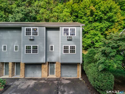 22i-250 Summer St, Plantsville, CT, 06479-1147 | Card Image