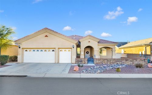 10266 Lakeshore Dr, Apple Valley, CA, 92308-3367 | Card Image