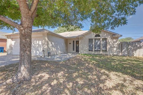 2205 Dorsey St, Corpus Christi, TX, 78414-2768 | Card Image