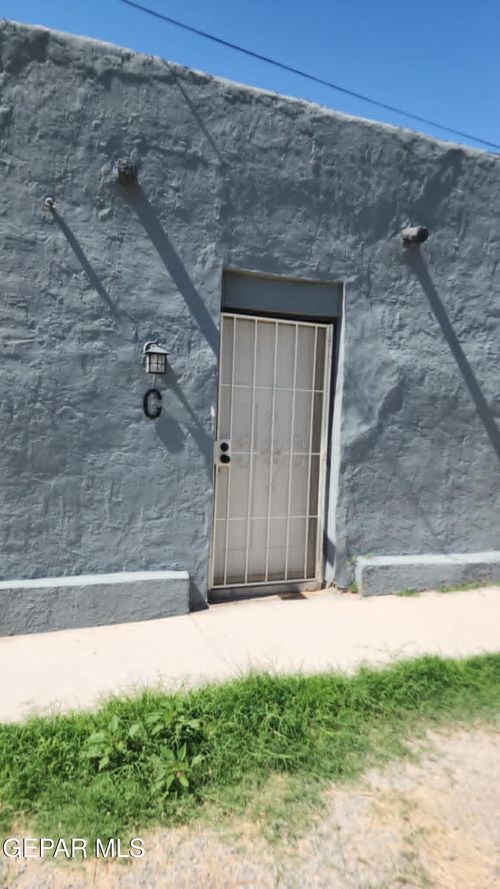 c-151 N Pendell Road, El Paso, TX, 79905 | Card Image