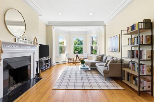 41-320 Commonwealth Avenue, Boston, MA, 02115 | Card Image