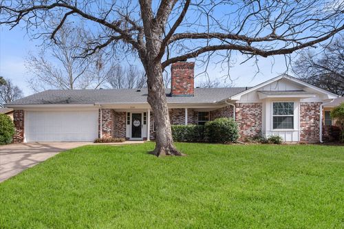 2125 Valleydale Dr, Arlington, TX, 76013-5427 | Card Image