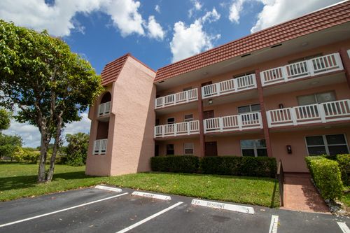 102-9621 Sunrise Lakes Boulevard, Sunrise, FL, 33322 | Card Image