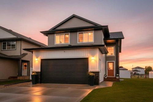 58 Bardwell Way, Sylvan Lake, AB, T4S0V4 | Card Image