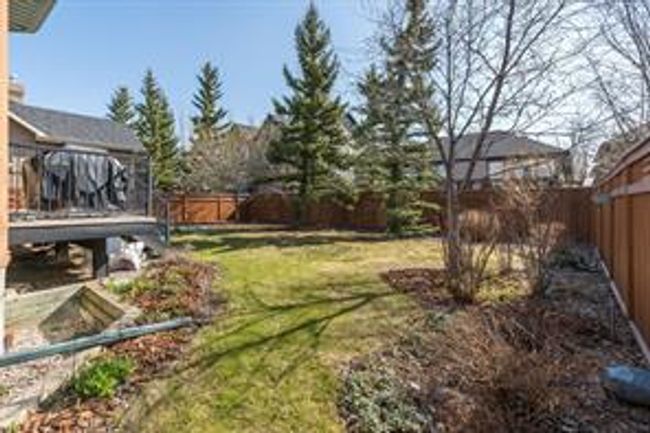 90 Aspen Ridge Cres Sw, House detached with 4 bedrooms, 2 bathrooms and 4 parking in Calgary AB | Image 35