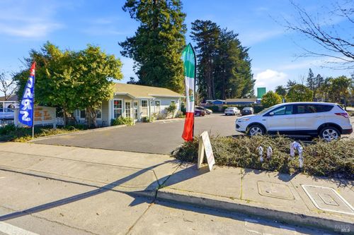 1380 Sebastopol Road, Santa Rosa, CA, 95407 | Card Image