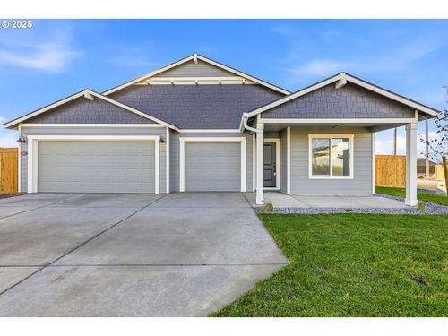 900 Ne Laurel Springs Dr, Hermiston, OR, 97838 | Card Image