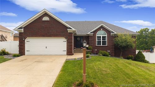 4358 Country View Dr, Floyds Knobs, IN, 47119-9311 | Card Image