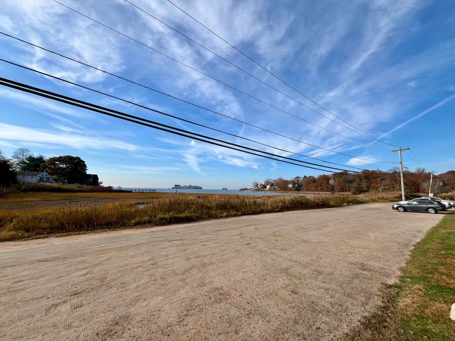 2 - 125 Thimble Island Rd, Home with 2 bedrooms, 1 bathrooms and 2 parking in Branford CT | Image 12