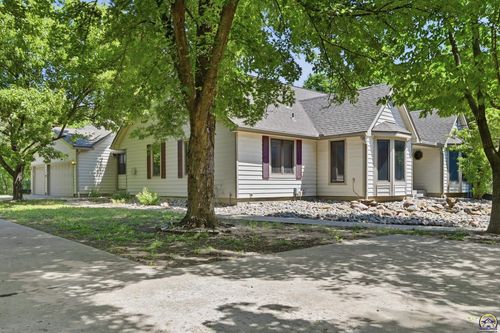 4020 Se 61st St, Berryton, KS, 66409-9767 | Card Image