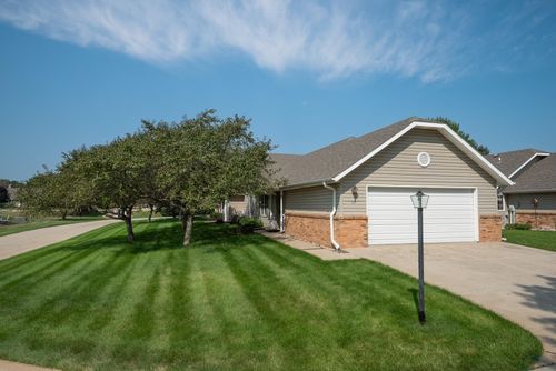 708 2nd St Se, Orange City, IA, 51041-2163 | Card Image