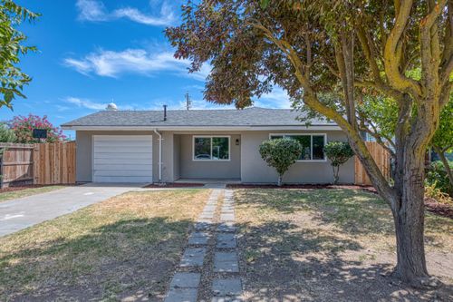 12633 W E, Biola, CA, 93606-7214 | Card Image