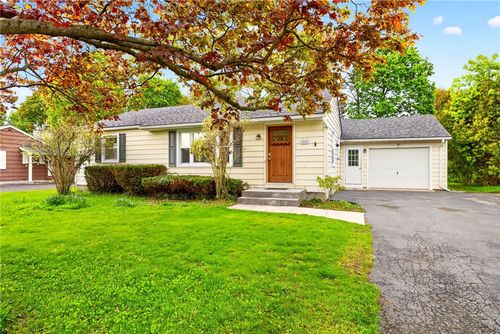 520 Old Mill Ln, Webster, NY, 14580-1213 | Card Image