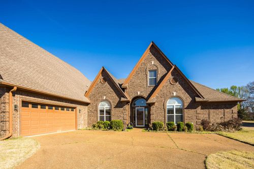 450 Lewis Fairway Cir, Oakland, TN, 38060-3397 | Card Image