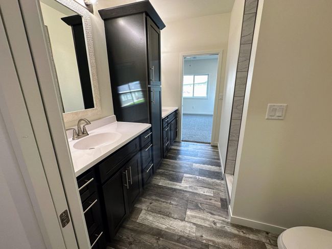 Primary bath | Image 17