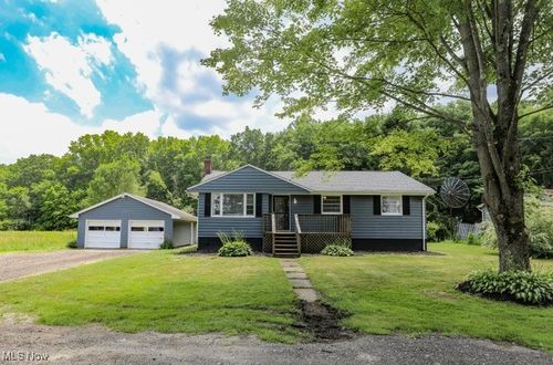 10012 Minyoung Rd, Ravenna, OH, 44266-9281 | Card Image
