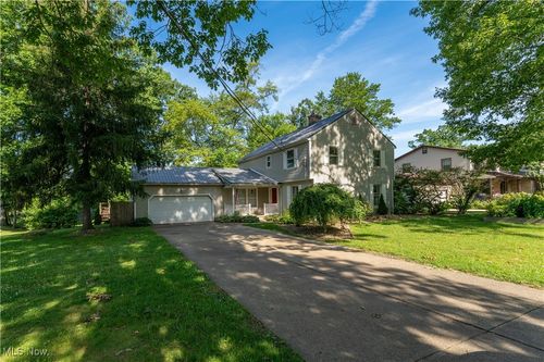 5772 Sampson Dr, Girard, OH, 44420-3511 | Card Image