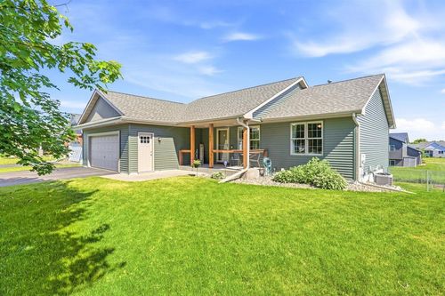 1607 Mallard Ave, Baldwin, WI, 54002-5568 | Card Image