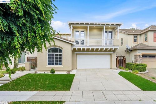 111 Winter Ln, Mountain House, CA, 95391-1000 | Card Image