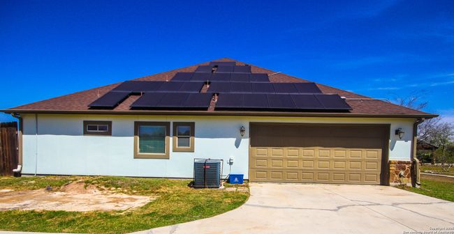 12709 Sherlock Ln, House other with 4 bedrooms, 3 bathrooms and null parking in Schertz TX | Image 8