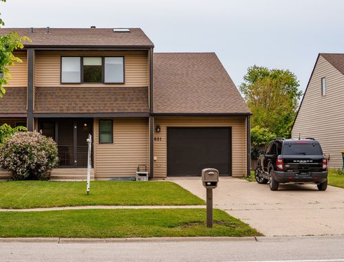 601 S Raven Rd, Shorewood, IL, 60404-9105 | Card Image
