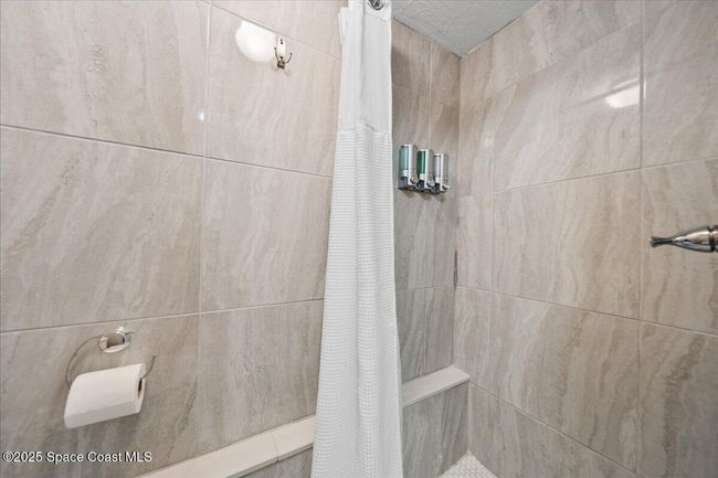 111 S Atlantic Ave, Home with 5 bedrooms, 4 bathrooms and null parking in COCOA BEACH FL | Image 16