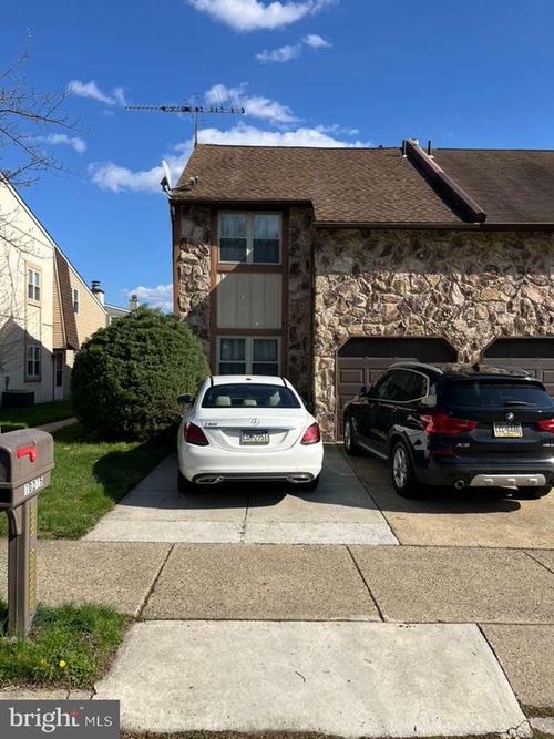 10215 Murty Ln, PHILADELPHIA, PA, 19116-3766 | Card Image