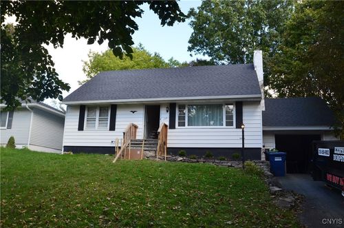 135 Somerset Rd, Syracuse, NY, 13224-1961 | Card Image