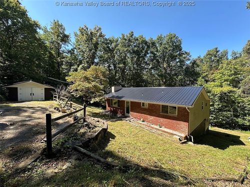 2145 Smith Rd, Charleston, WV, 25314-2108 | Card Image