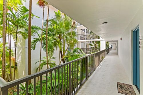 209-101 Ocean Lane Dr, Key Biscayne, FL, 33149-1446 | Card Image