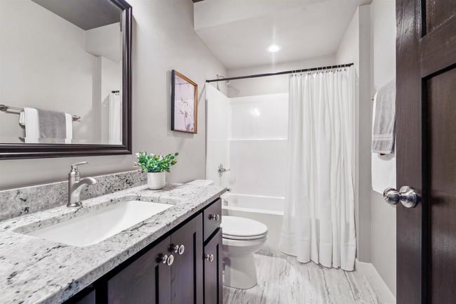 3487 E Rubyred Drive, House other with 5 bedrooms, 3 bathrooms and null parking in APPLETON WI | Image 22