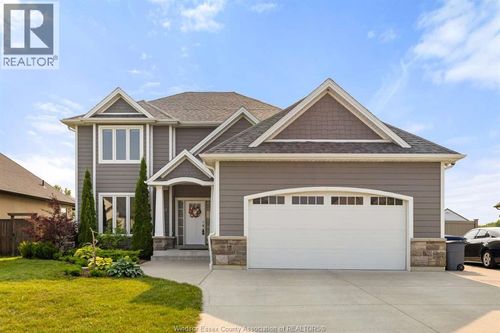 557 Chateau Ave, Windsor, ON, N8P0E6 | Card Image