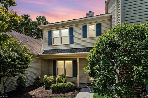 203 Alder Wood Dr, Hampton, VA, 23666-5643 | Card Image