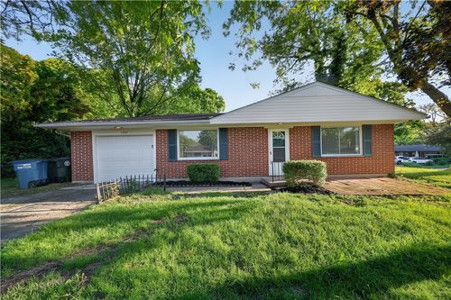 1747 Bluefield Ave, Dayton, OH, 45414-5407 | Card Image