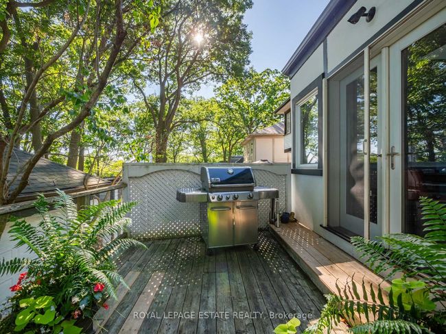 121 Pine Glen Rd, House other with 4 bedrooms, 3 bathrooms and 1 parking in Toronto ON | Image 40