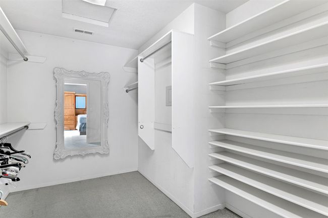 Master Suite Walk in Closet | Image 27