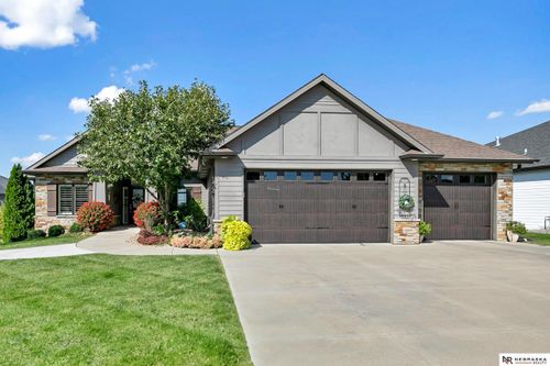 10040 Shore Front Dr, Lincoln, NE, 68527-2878 | Card Image