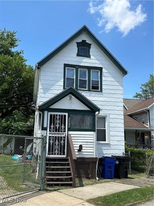 2868 E 72nd Street, Cleveland, OH, 44104 | Card Image