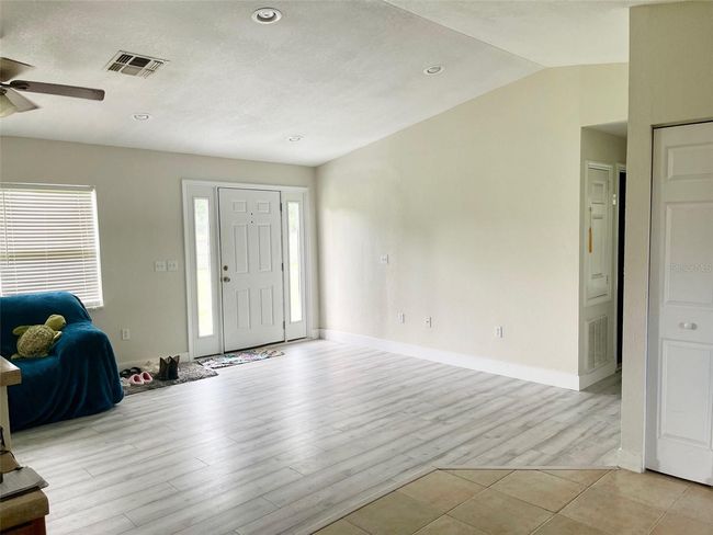 Living Room & Dining Room | Image 7