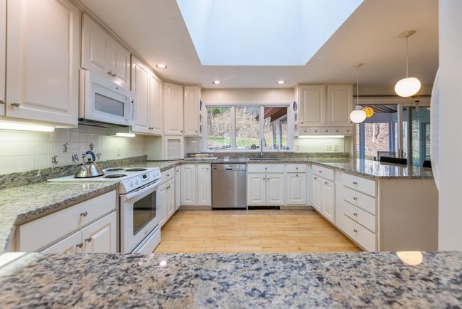 2 Juniper Ln, House other with 3 bedrooms, 3 bathrooms and null parking in Hanover NH | Image 8