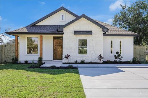 605 E De Soto Ave, Alamo, TX, 78516-2798 | Card Image