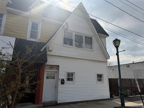 14 Davison Plz, East Rockaway, NY, 11518-1507 | Card Image
