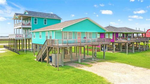 984 Blue Water Hwy, Surfside Beach, TX, 77541-9198 | Card Image