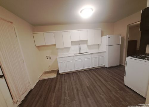 5502 Wales St, San Antonio, TX, 78223-2844 | Card Image