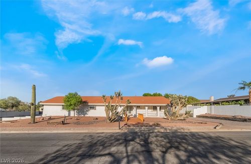 429 Crestway Rd, Henderson, NV, 89015-7730 | Card Image