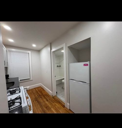 apt-2-721 Broadway, Everett, MA, 02149-2952 | Card Image