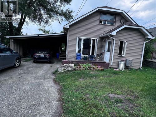 496 Elm St, Sudbury, ON, P3C1W2 | Card Image